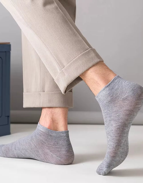 Load image into Gallery viewer, 8 Pairs Men Solid Color Minimalist Ankle Socks Fashionable Versatile Trend Socks Lightweight Breathable Comfortable Casual Socks
